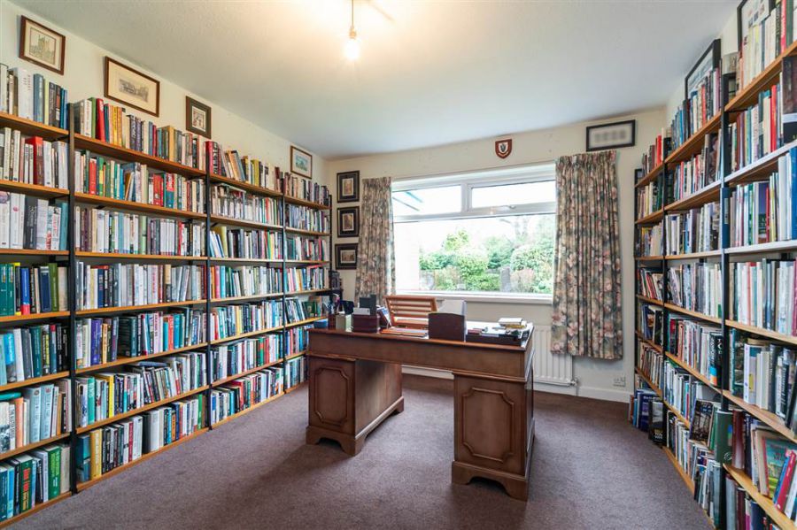 3 Cherryvalley Green