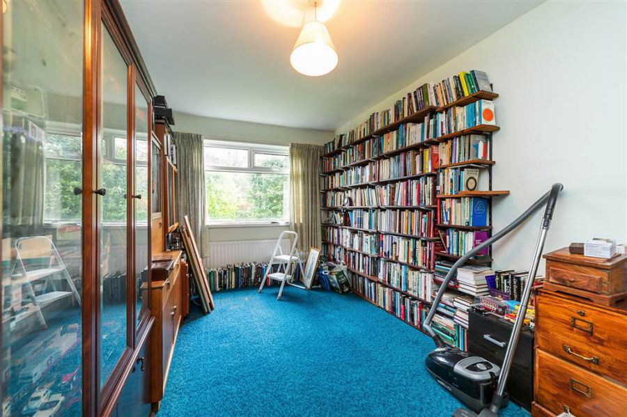 3 Cherryvalley Green