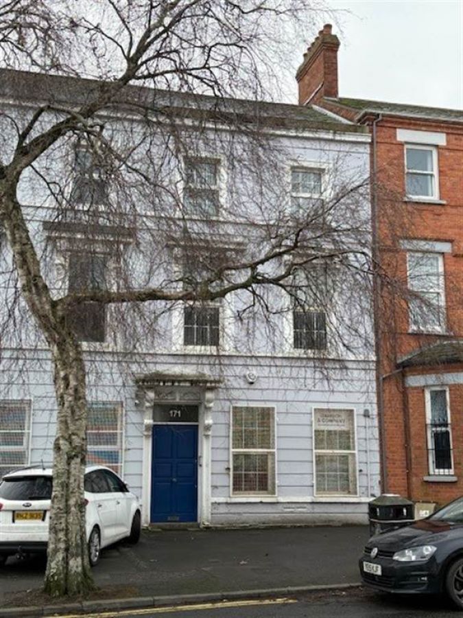 171 University Street