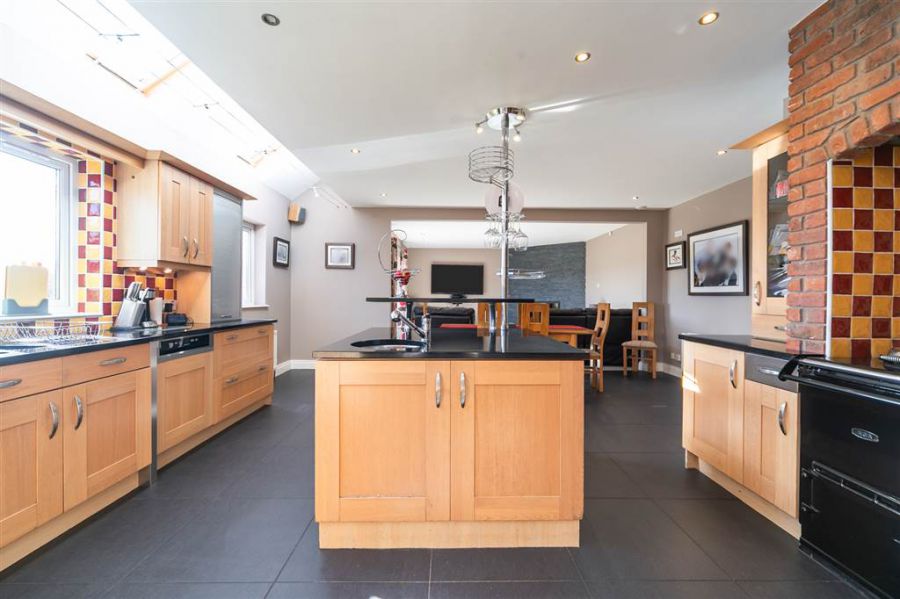 23 Ballynahatty Road