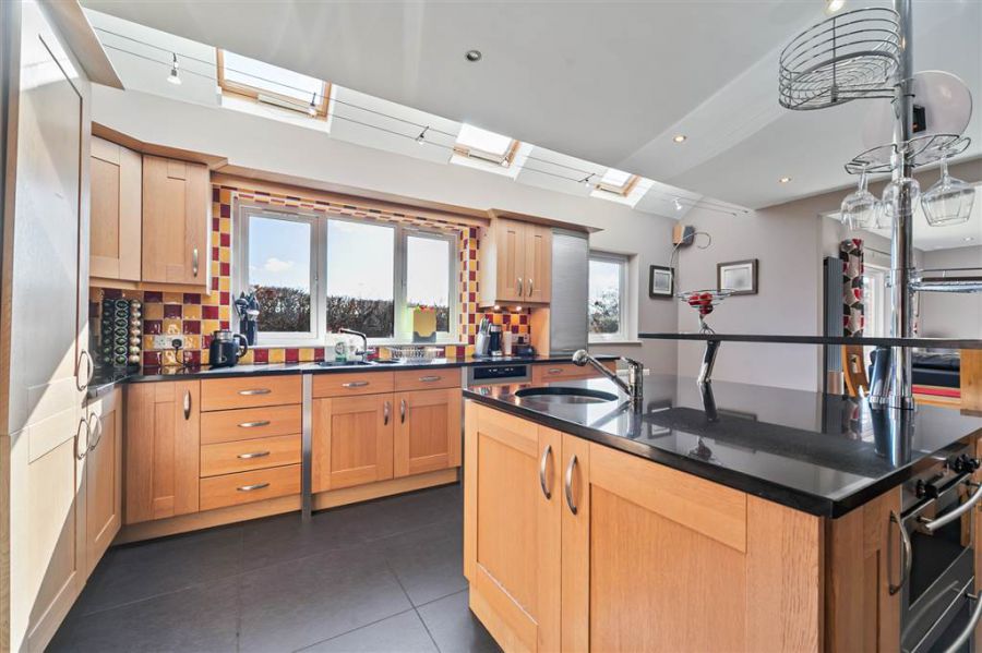 23 Ballynahatty Road