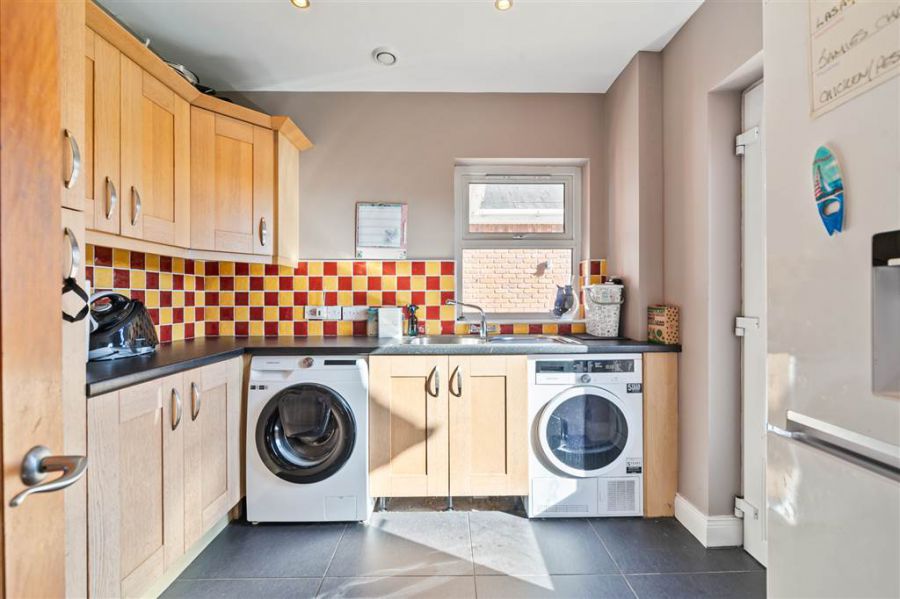 23 Ballynahatty Road