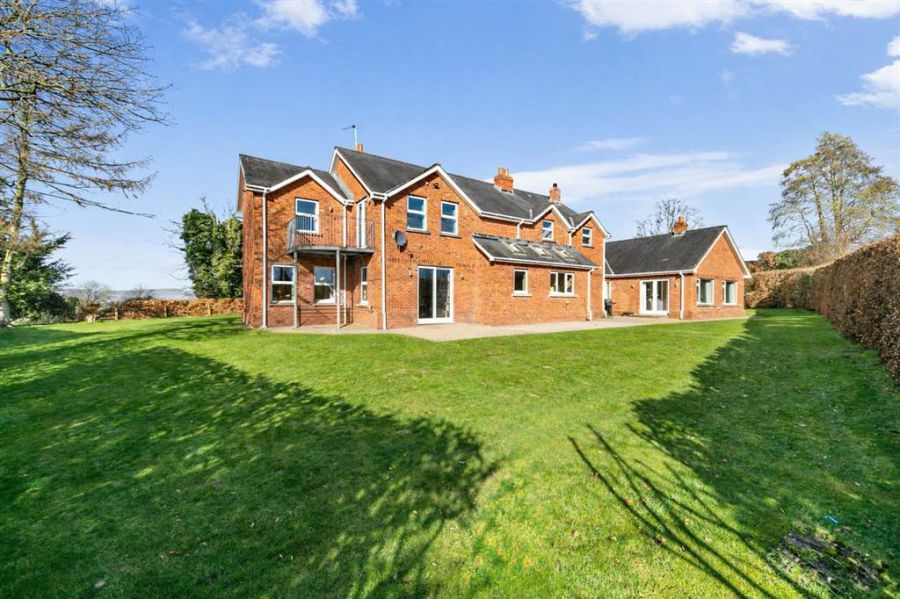 23 Ballynahatty Road