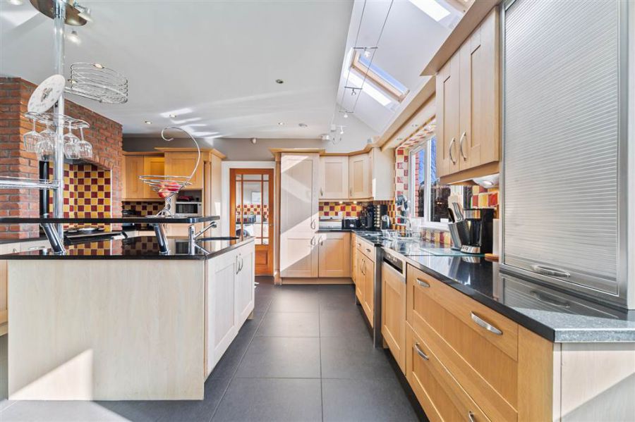 23 Ballynahatty Road