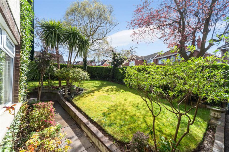 Hillcrest, 14 Casaeldona Park