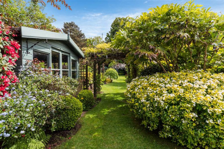 35 Kingsway Park