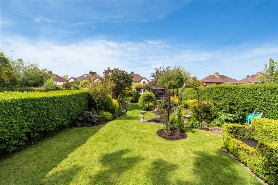 35 Kingsway Park