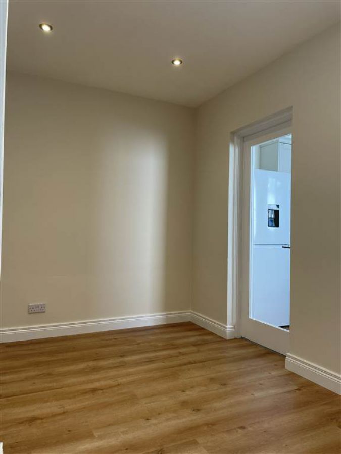 9 Bloomfield Parade