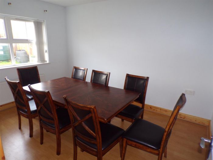 49 Carn Manor