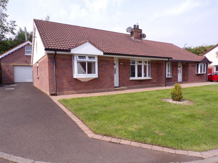 17 The Village Oaks