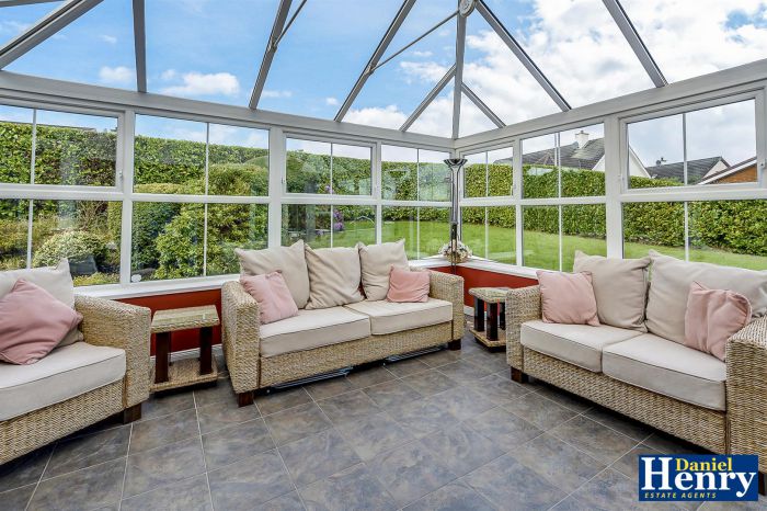 18 Caw Hill Park