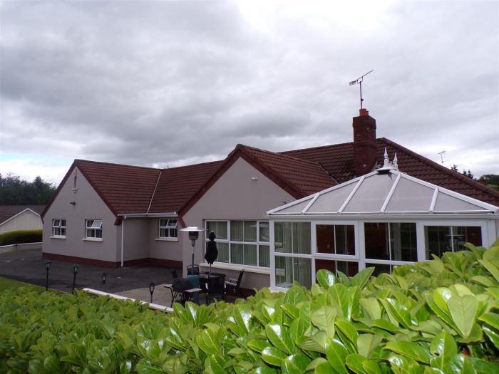 18 Caw Hill Park