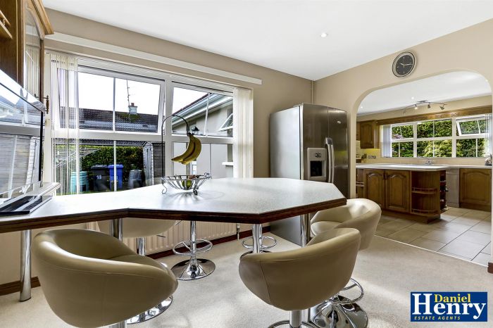 18 Caw Hill Park