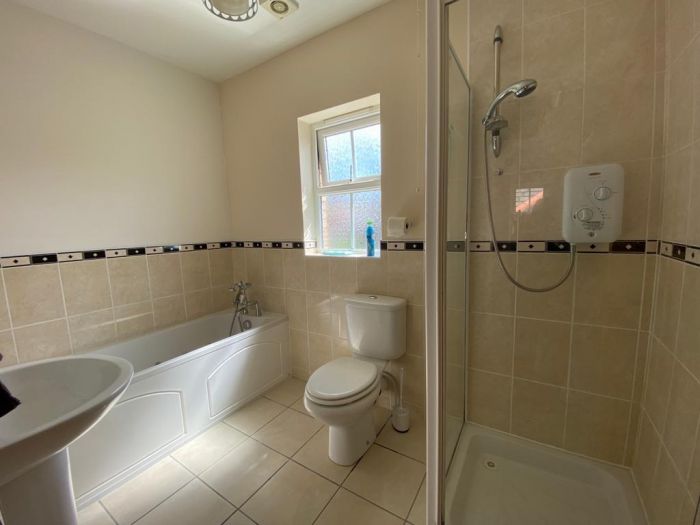 40a Blackthorn Manor