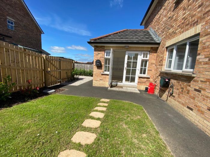 40a Blackthorn Manor