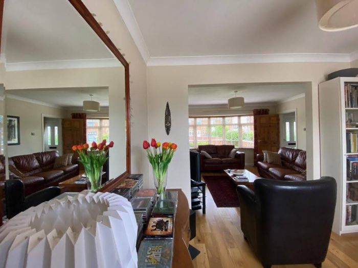 11 Tamworth Crescent