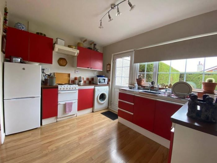 11 Tamworth Crescent