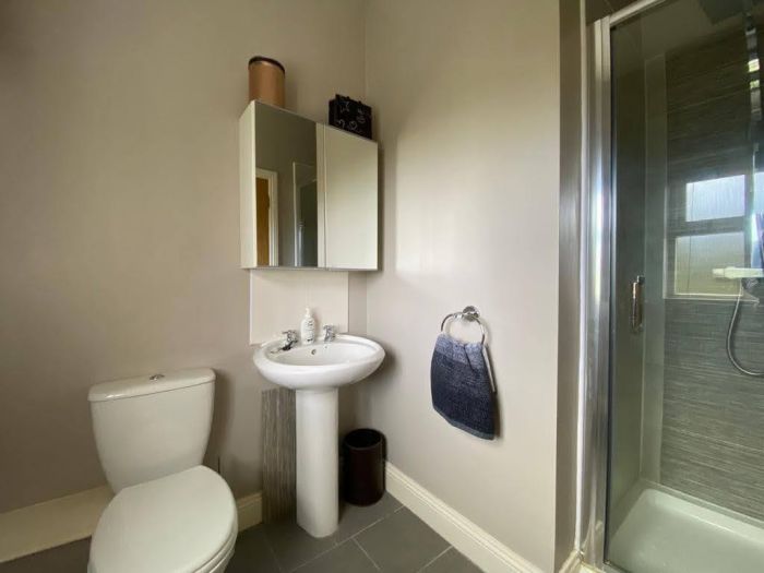 11 Fincairn Cottage Square