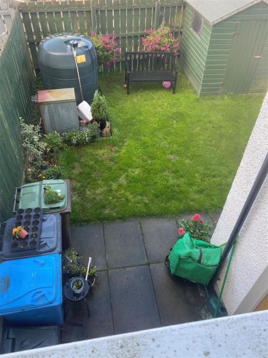 11 Fincairn Cottage Square