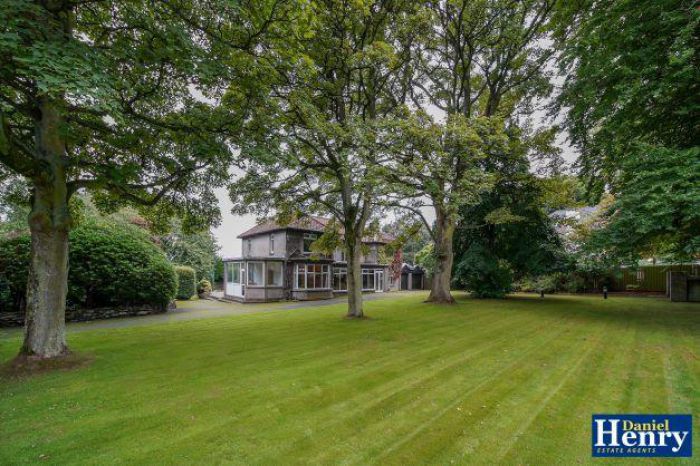 Everest, 14 Limavady Road