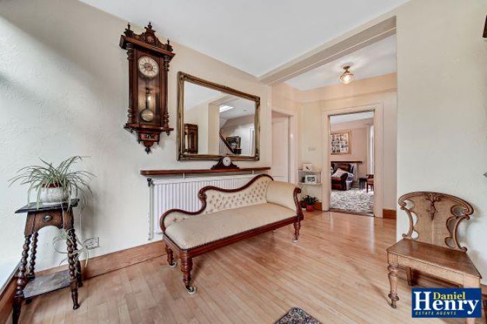 Everest, 14 Limavady Road