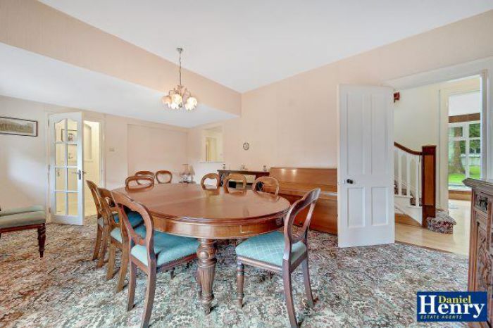 Everest, 14 Limavady Road