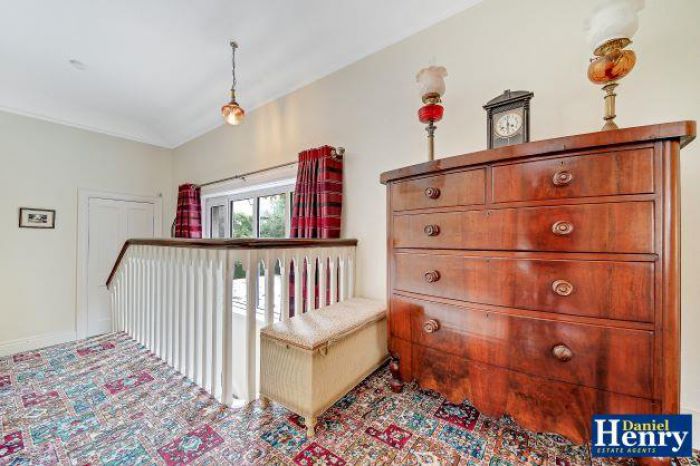 Everest, 14 Limavady Road