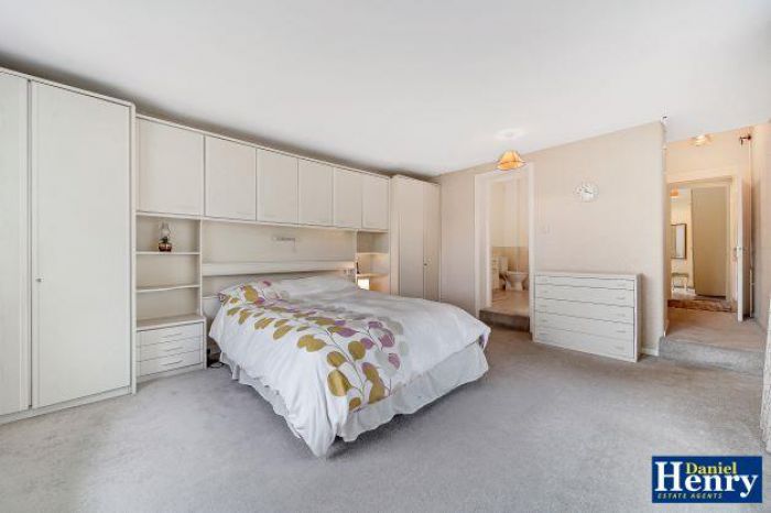 Everest, 14 Limavady Road