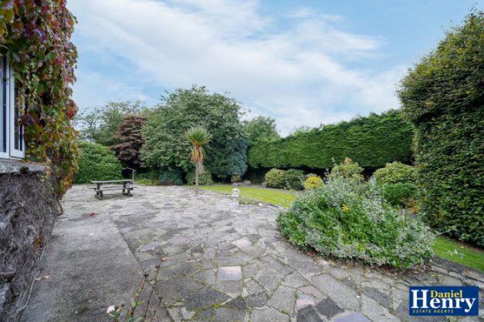 Everest, 14 Limavady Road