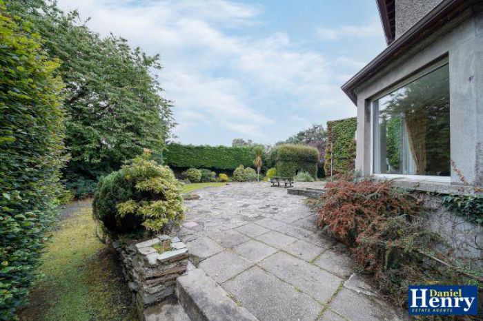 Everest, 14 Limavady Road