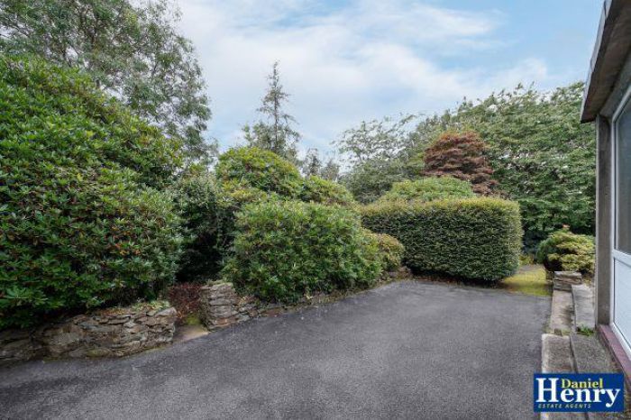 Everest, 14 Limavady Road