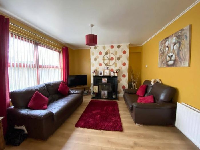 19 Drumgesh Gardens
