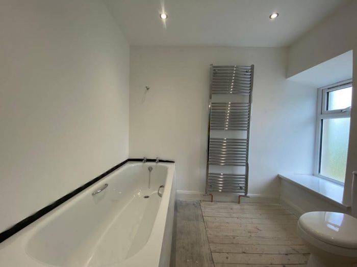 Taboe House, 60 Taboe Road