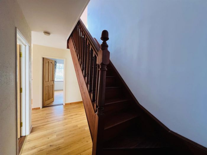 14 Alanvale Crescent