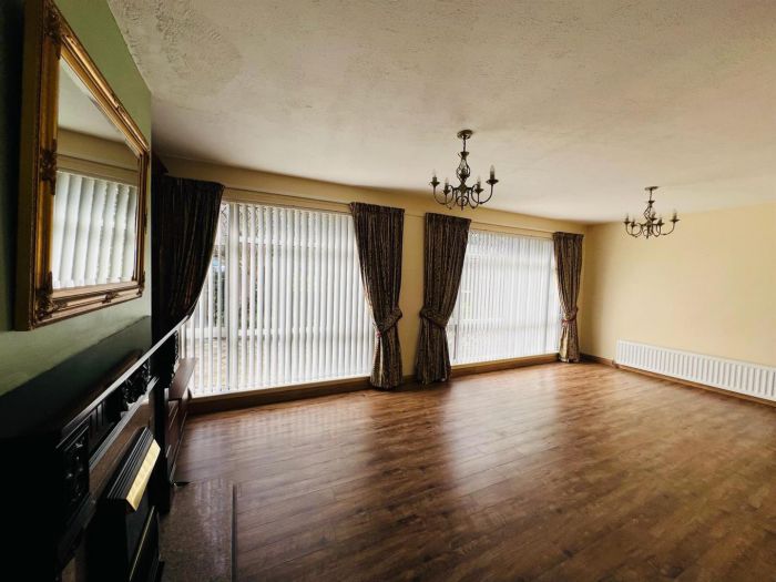 14 Alanvale Crescent