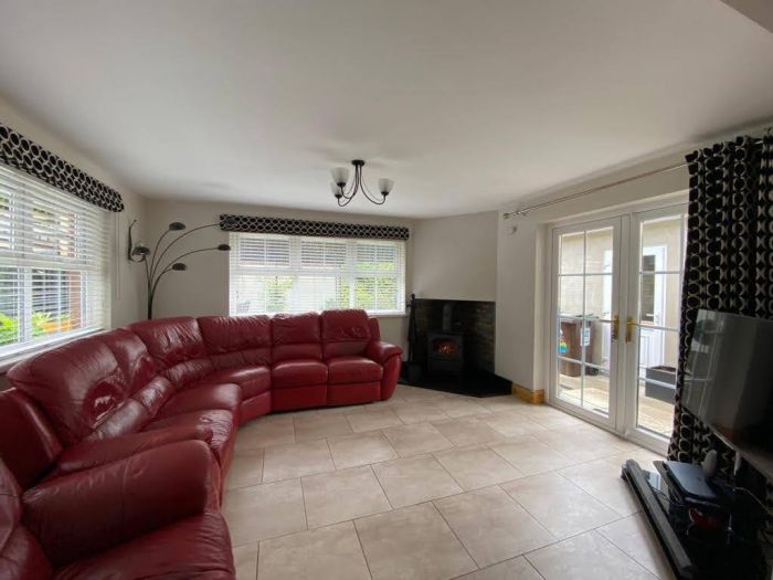 89 Blackthorn Manor