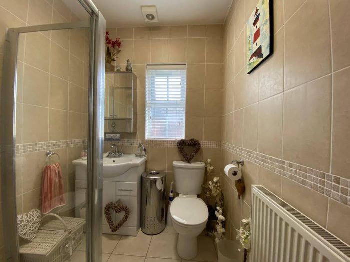 89 Blackthorn Manor