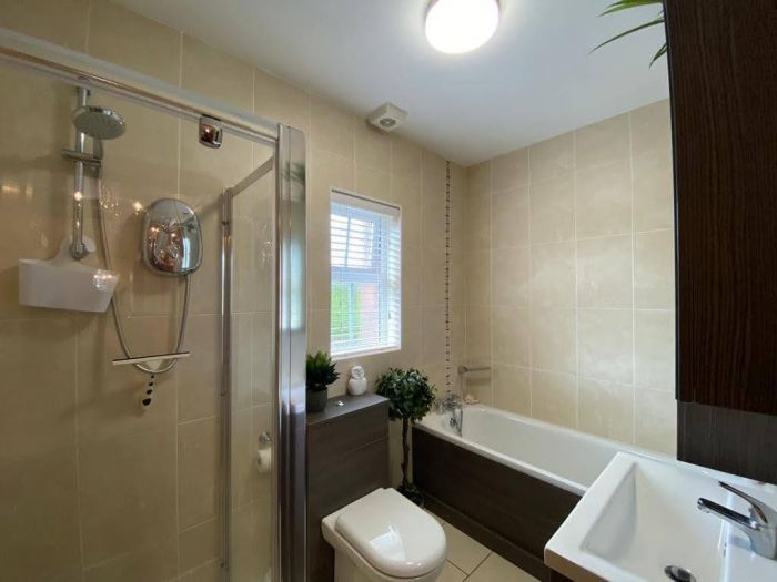 89 Blackthorn Manor