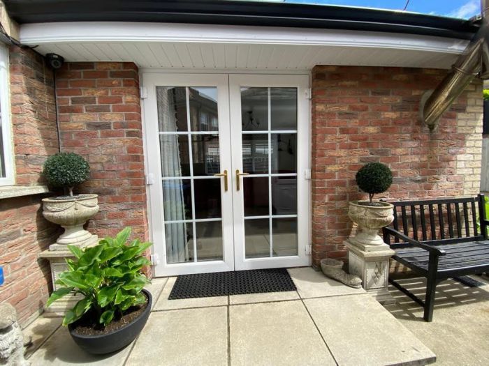 89 Blackthorn Manor