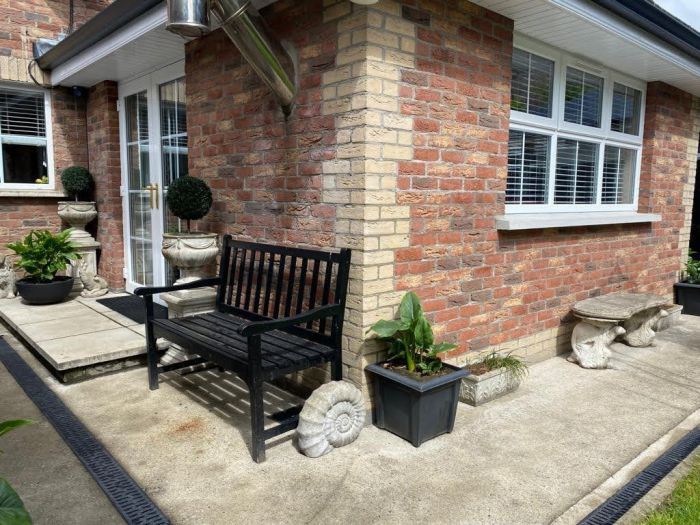 89 Blackthorn Manor