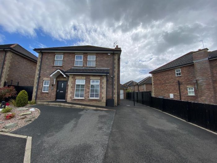89 Blackthorn Manor