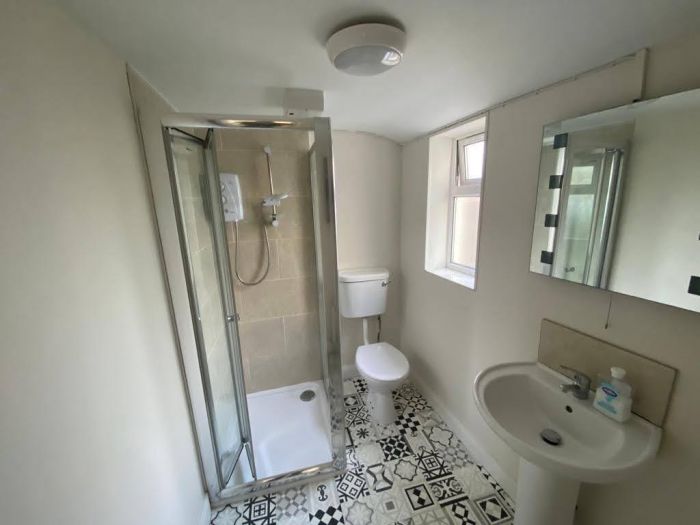 60 & 60A Violet Street