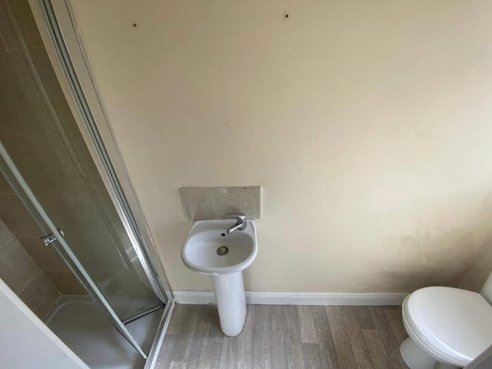 60 & 60A Violet Street