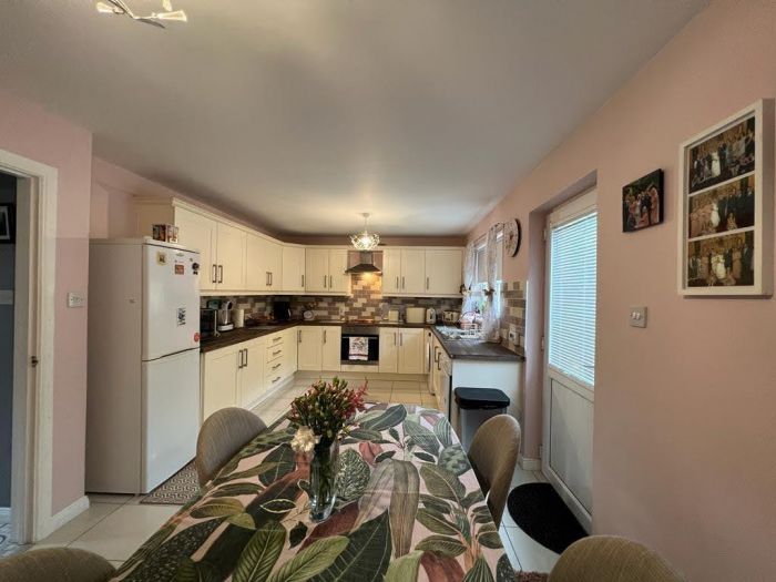 100 Good Shepherd Glen