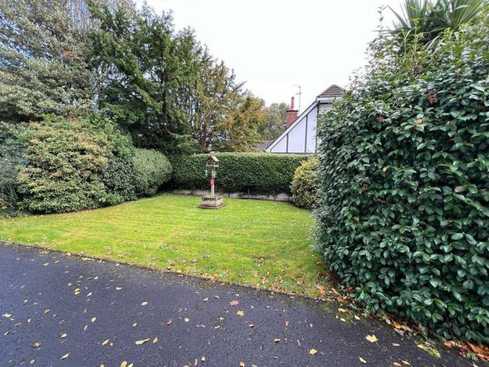 Seymour Lodge, 1 Clooney Road