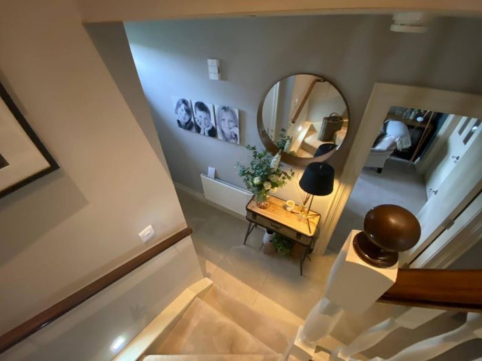 6 Oak Country Avenue