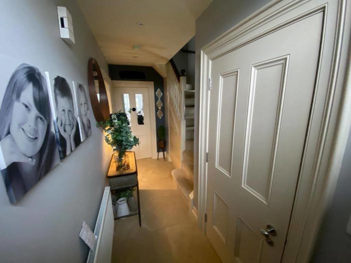 6 Oak Country Avenue