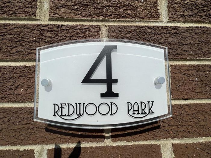 4 Redwood Park