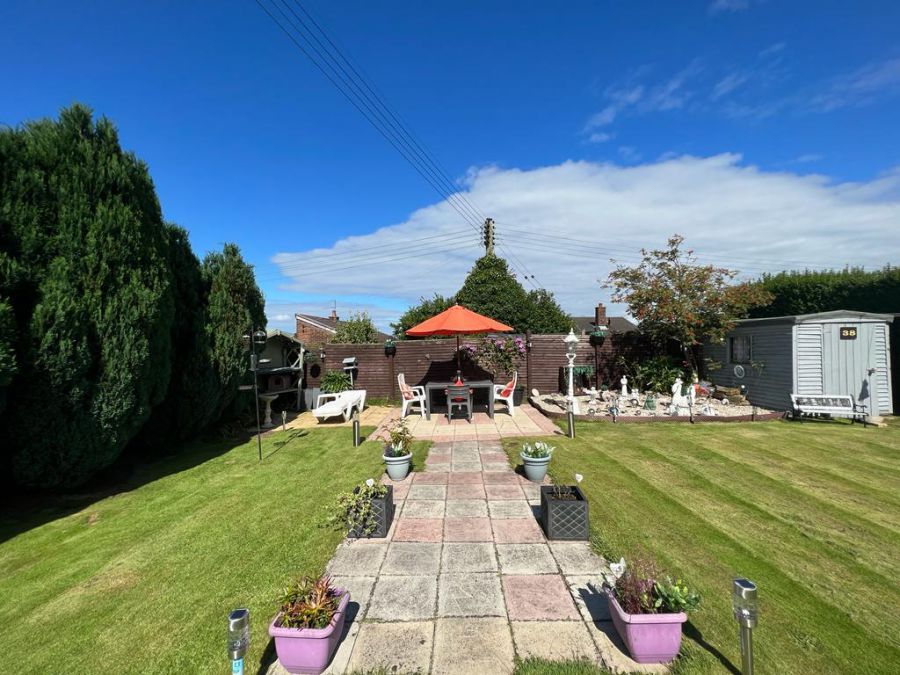 23 Knockwellan Park
