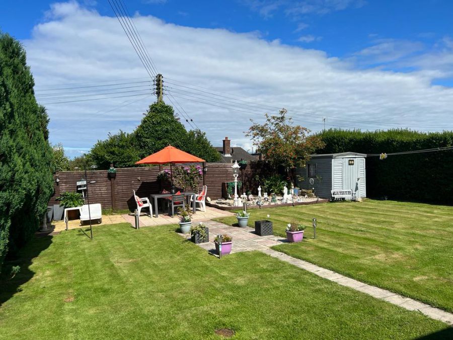 23 Knockwellan Park